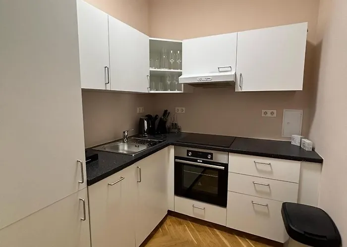 3 Bdr - Treasure, In Vienna's Center Apartment Wien