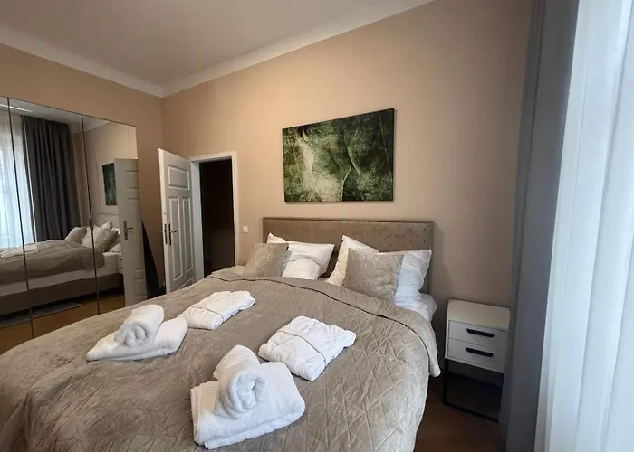 3 Bdr - Treasure, In Vienna's Center Apartment